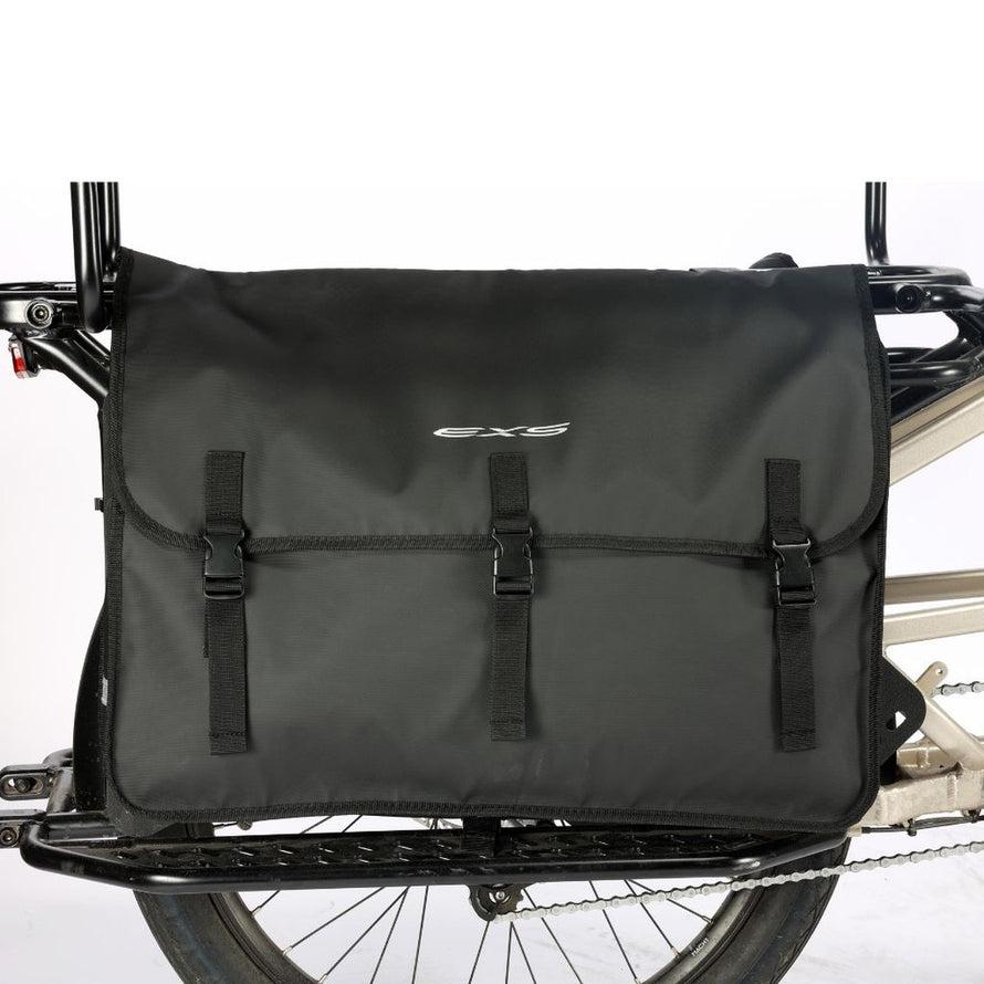 Sacoche double Longtail EXS noire pour vélo cargo, robuste et pratique pour transporter vos affaires