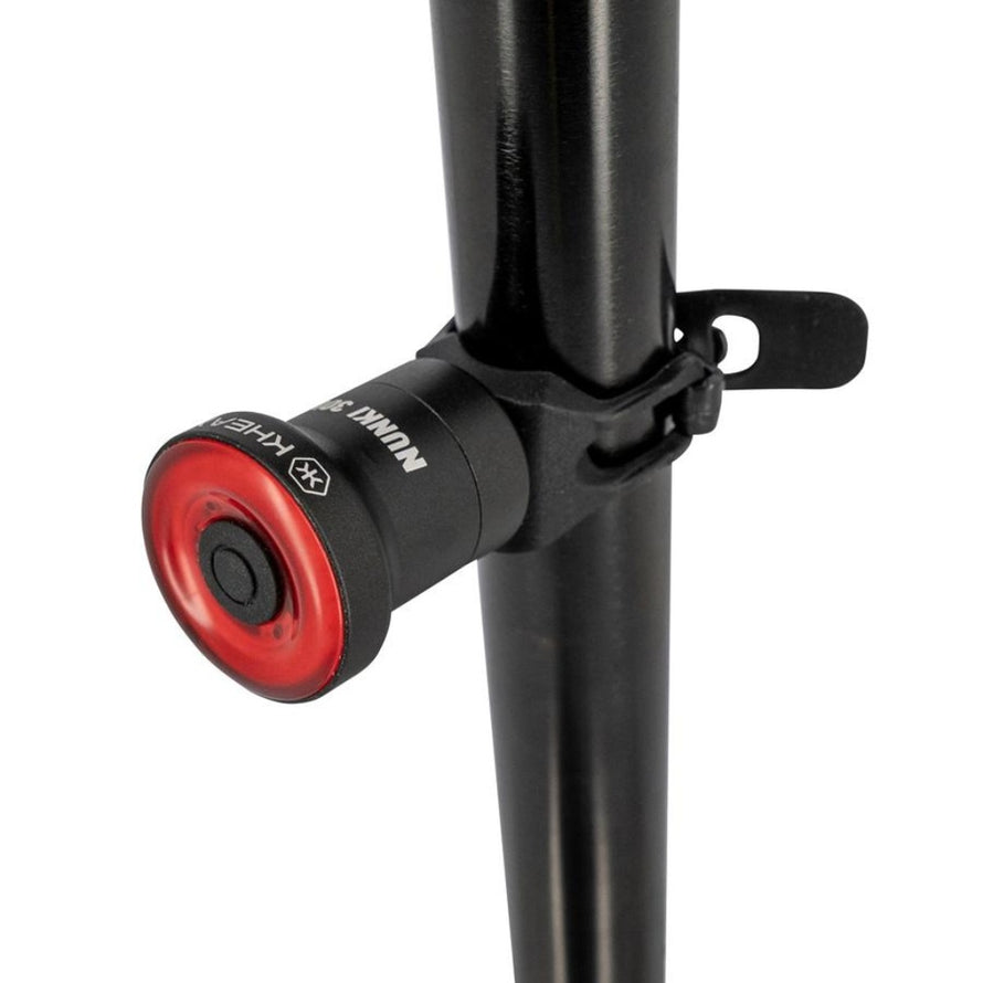 Feu arriere LED rechargeable Kheax Nunki 30 lumens pour velo, fixation facile sous selle, securite accrue