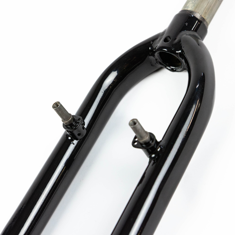 Fourche vélo 28 pouces 1 1/8 filetée pour frein à disque marque brandless vue rapprochée du modèle