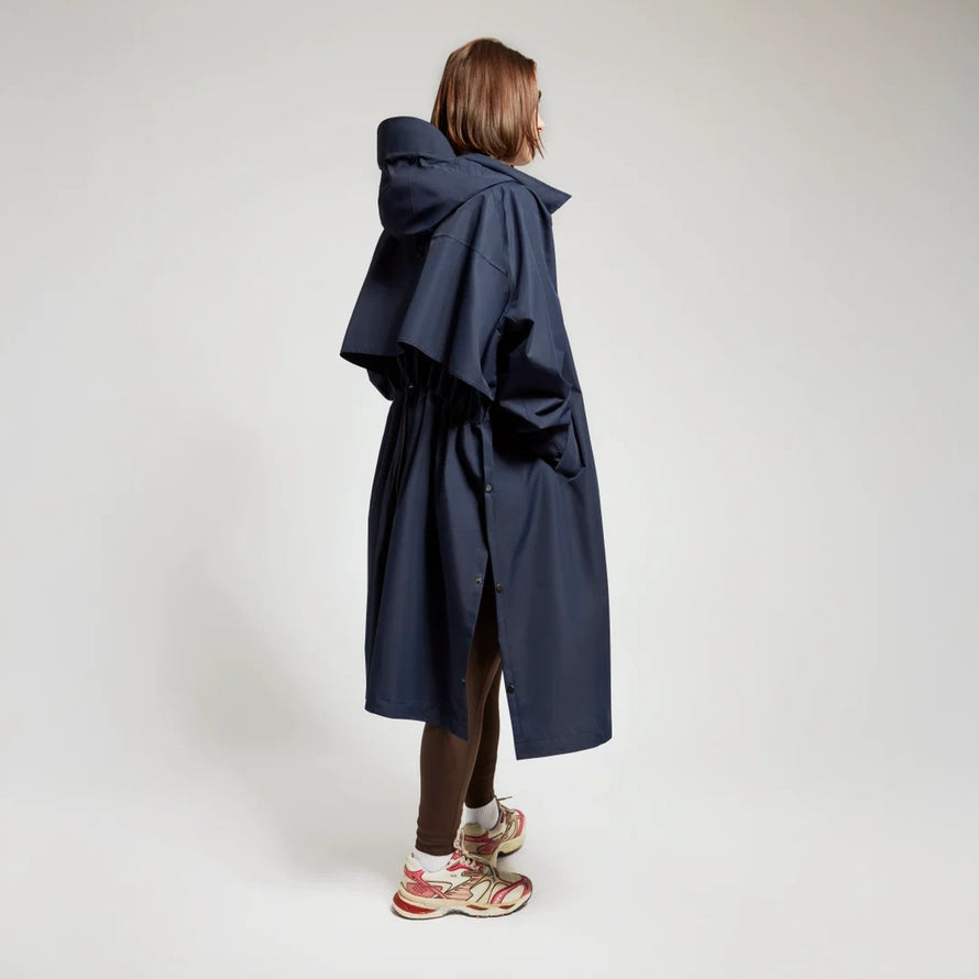 Trench-coat impermeable unisexe Fudoon bleu marine, coupe longue avec capuche, style moderne et fonctionnel