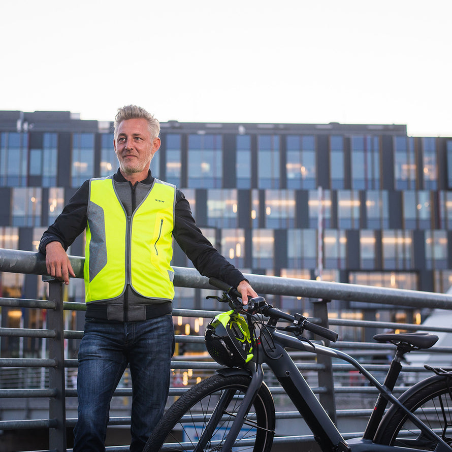 fahrradweste mit licht Wowow Jacket Tegra Fahrrad-Sicherheitsweste mit integrierter USB-Beleuchtung