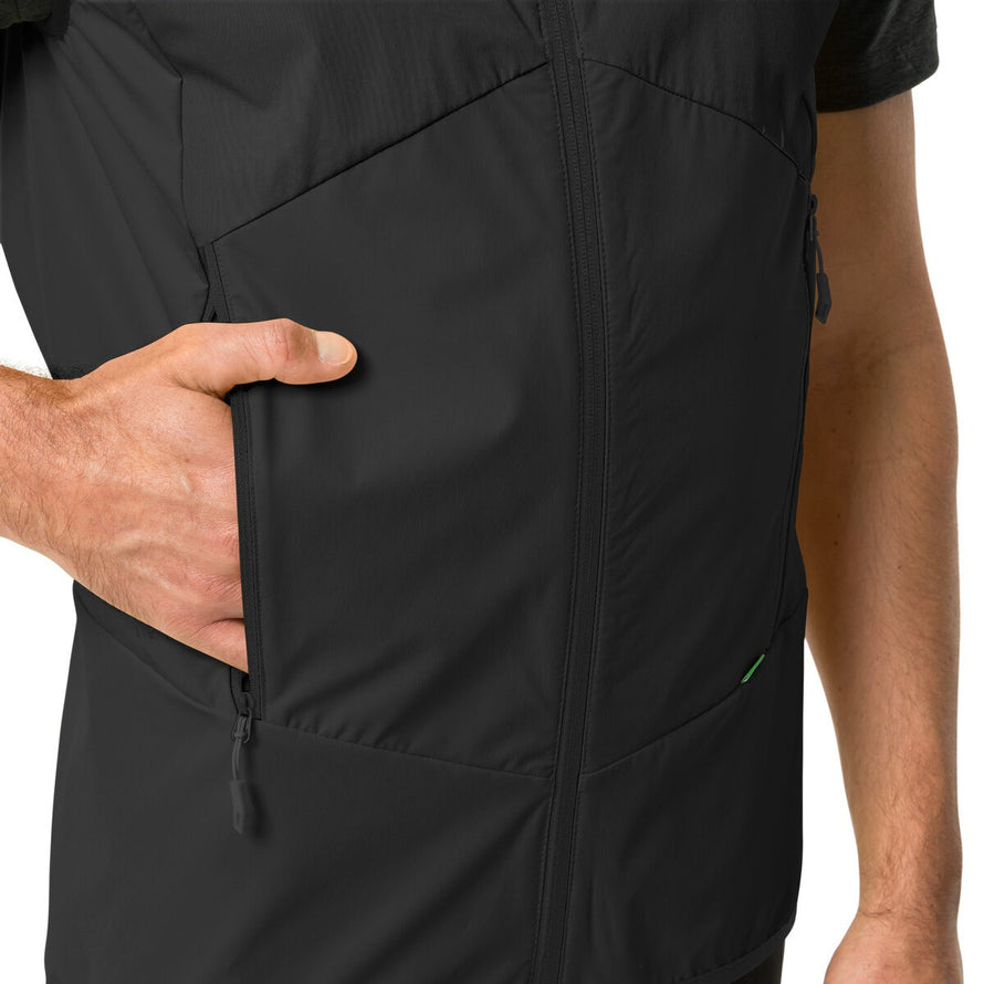 Gilet de vélo homme Vaude Scopi noir avec zip et poches, idéal pour cyclisme confortable et protection coupe-vent