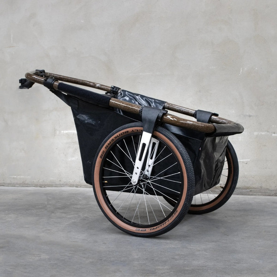 Remorque utilitaire vélo Maïna 20 Globeforyou avec structure en fibre de lin et pliage compact pour transport facile