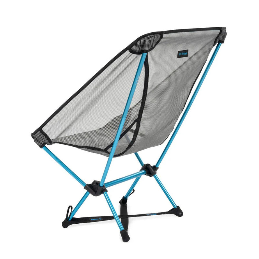 Chaise pliable ultralégère Helinox Chair Zero LT bleue, idéale pour camping et sorties vélo confortables