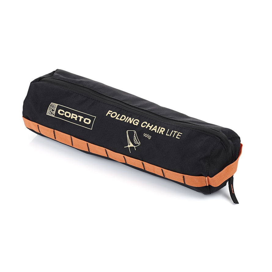 Housse de transport noire et orange pour chaise pliable legere Corto modele, ideale pour cyclisme et activites outdoor