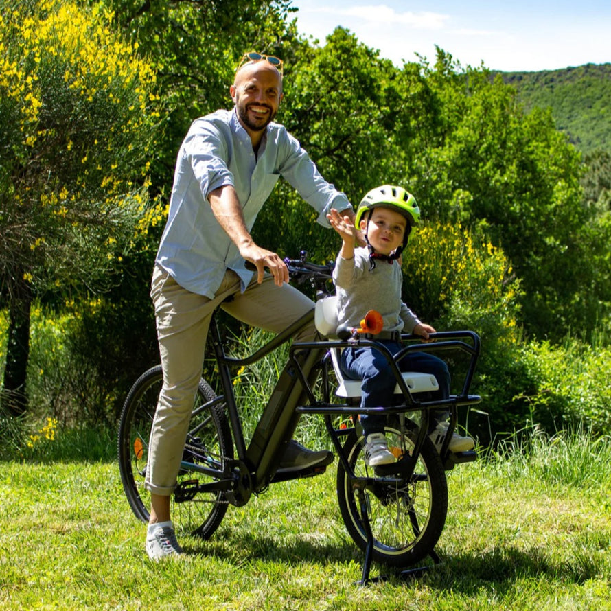 Siège bébé vélo avec repose-pieds et harnais - Équipements vélos Siège bébé vélo avec repose-pieds et harnais - Équipements vélos