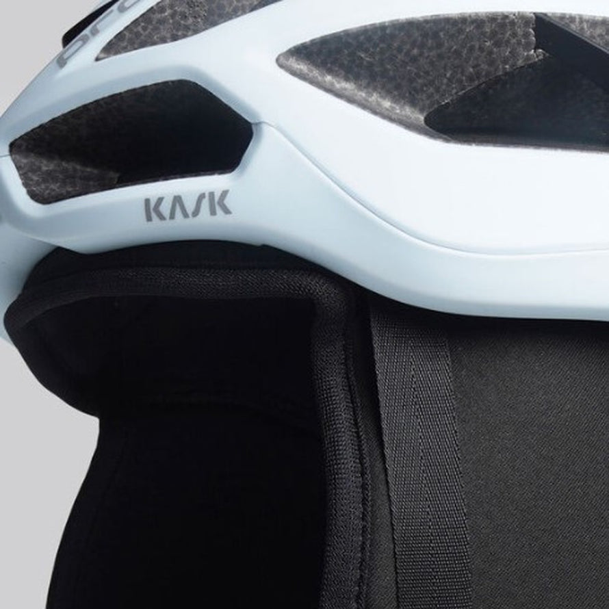 Sous casque Kask laine merinos noir pour velo, maintien thermique et confort optimal en hiver