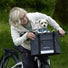 Sac de velo pour chien Doggy de la marque KLICKfix, pratique et confortable pour vos balades a velo
