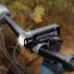 Lampe avant Knog Blinder 700 puissante et compacte pour velo avec fixation rapide et batterie rechargeable