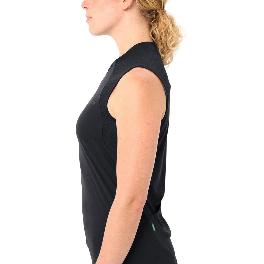Maillot sans manches femme Vaude Matera FZ noir, coupe ajustée et tissu technique pour confort optimal en été