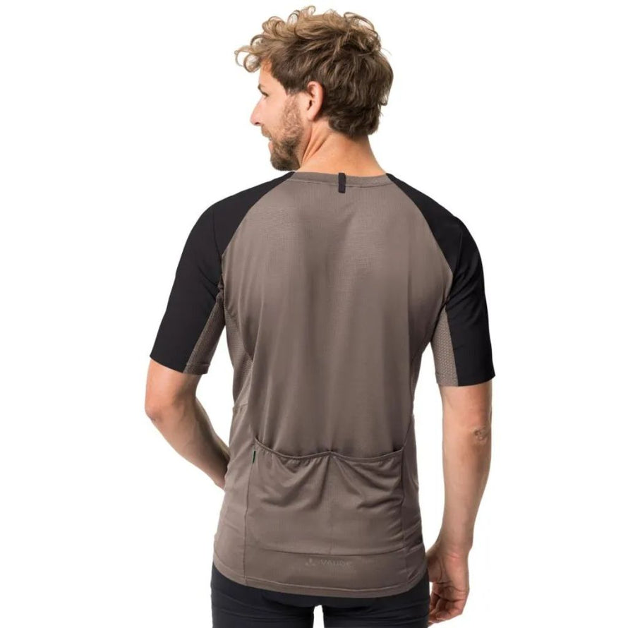 Maillot de cycliste en matériaux principalement recyclés avec poche arrière