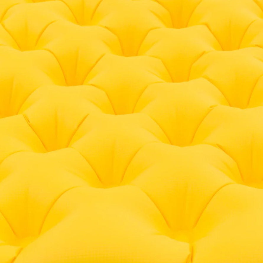 gros plan cellules air sprung cells matelas sea to summit ultralight