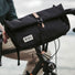 Sacoche de guidon MeroMero Piha noire montée sur un vélo pour le vélotaf ou le gravel.