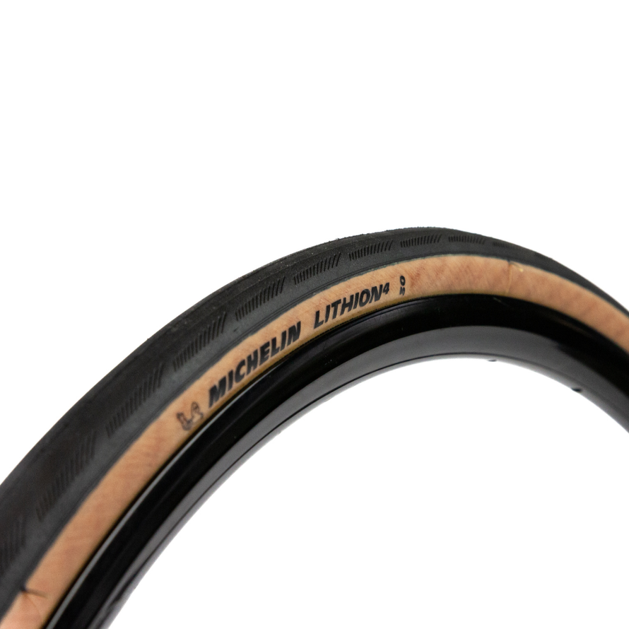Pneu vélo route Michelin Lithion 4 700x30 offrant équilibre parfait entre légèreté et adhérence sur route
