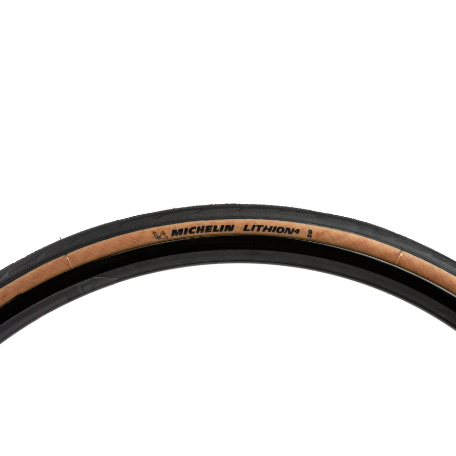 Pneu vélo route Michelin Lithion 4 700x30 avec bande brune, alliant style et performance sur route