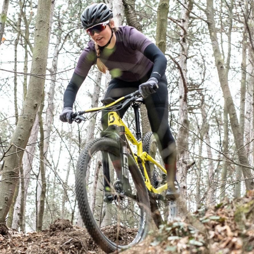 micro stern mount sp connect noir fixation vélo sur potence pour smartphone vue sur vtt