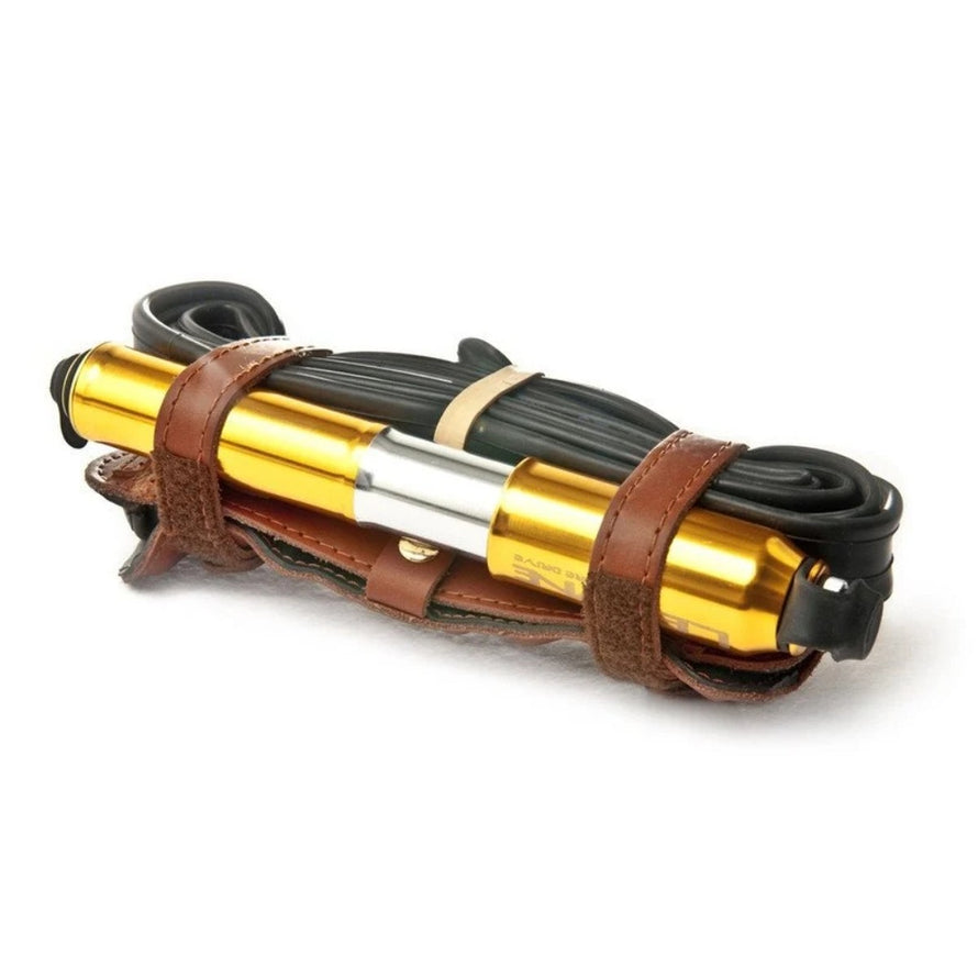 Multi-outils The Nutter cuir marron Full Windsor, outil vélo multifonction compact et élégant pour cyclistes