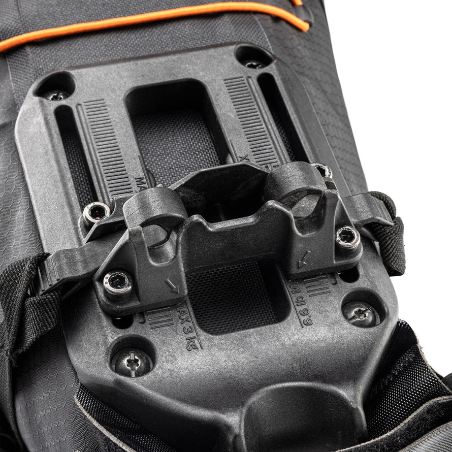 Sacoche de selle Ortlieb Seat-Lock 13 L noire avec fixation rapide et système sécurisé pour vélo