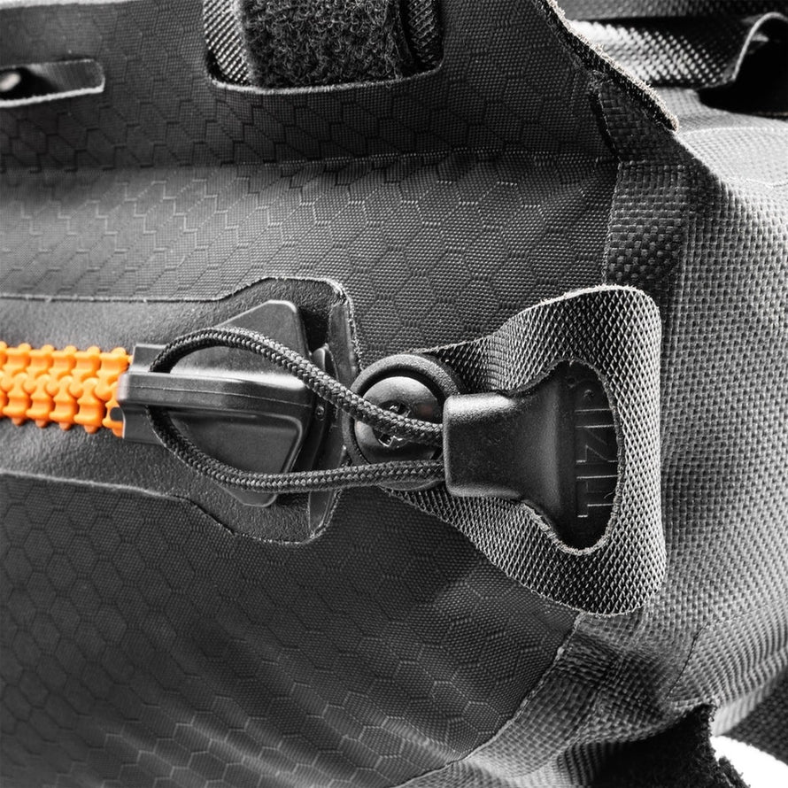 Sacoche bikepacking TopTube Ortlieb avec fermeture et tissu imperméable pour cadre de vélo robuste