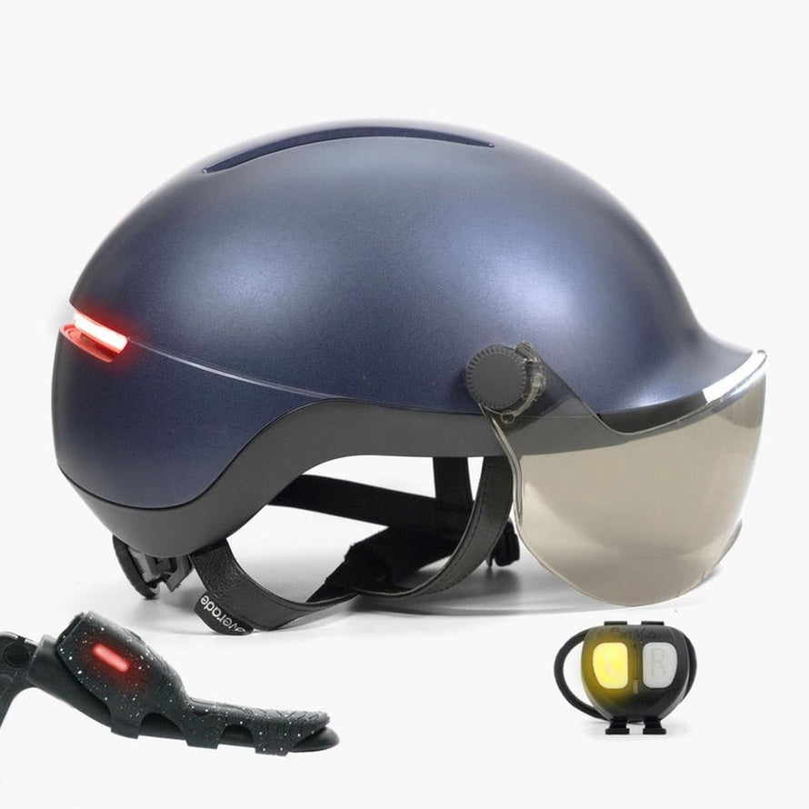 Casque velo Overade Life avec visiere, leds clignotants et frein stop pour securite active