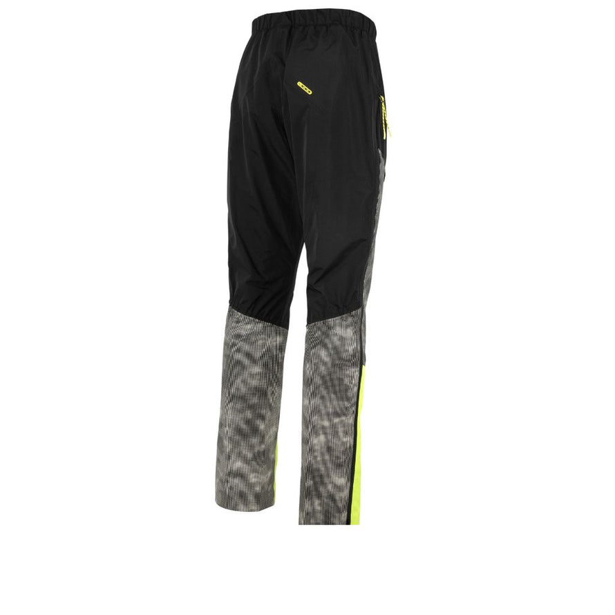 Pantalon vélo réfléchissant Wowow Etna, tissu respirant et étanche, design sobre et technique pour un confort optimal sous la pluie.