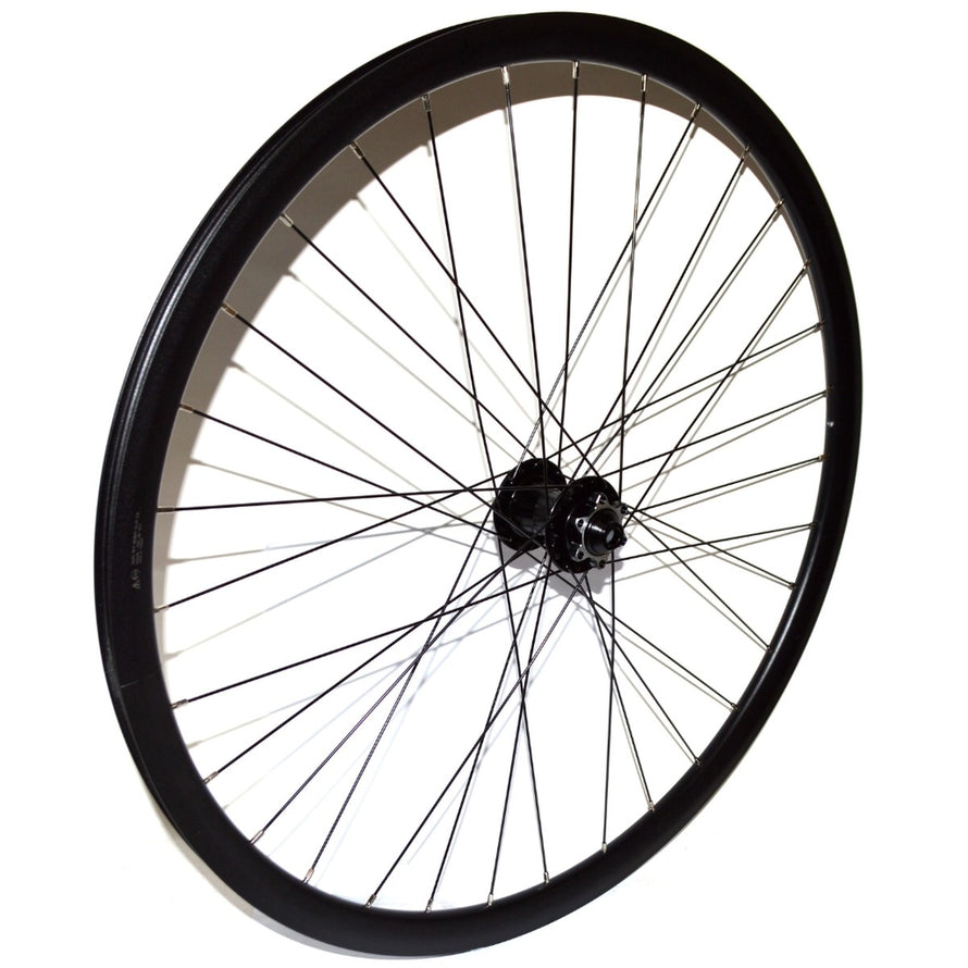 Roue avant Gravel PNA Cycling avec système de freinage disque pour performance et fiabilité sur terrains variés