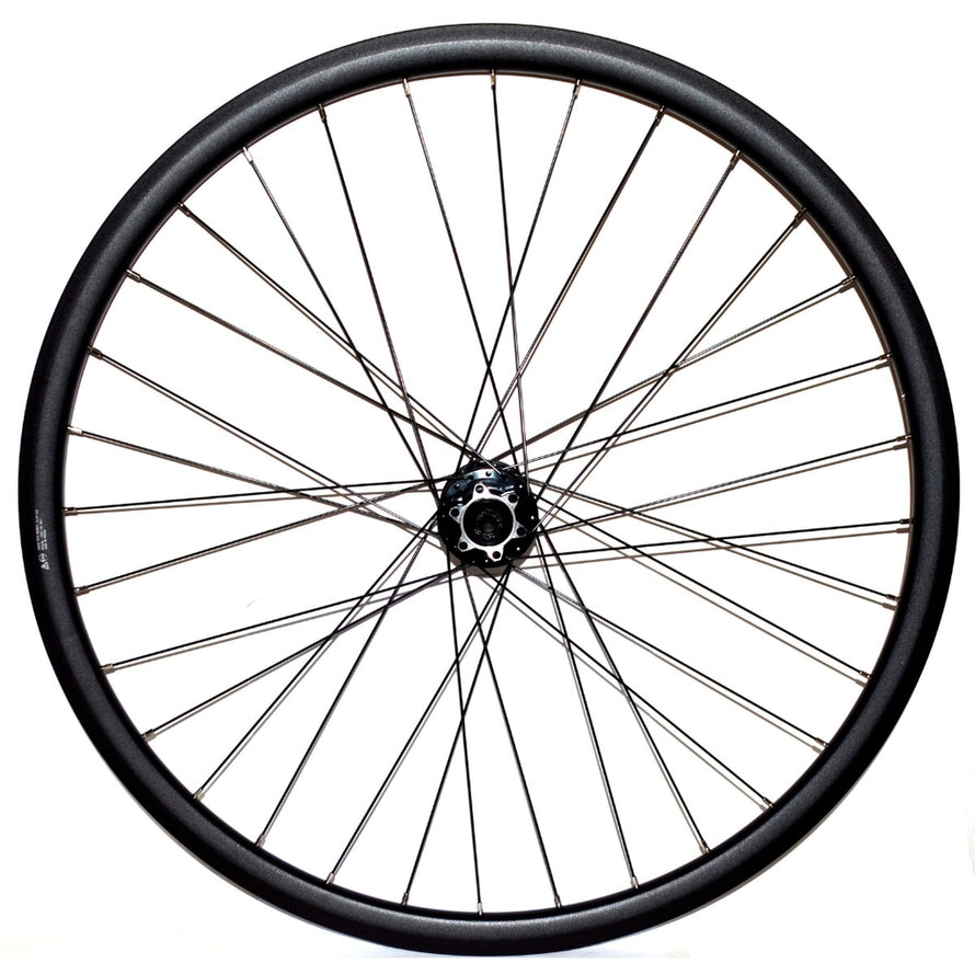 Roue avant Gravel PNA Cycling avec frein disque pour une conduite stable et sécurisée sur chemins variés