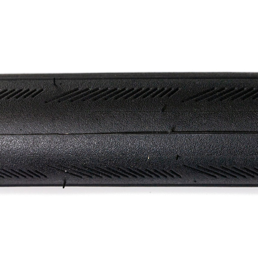 Pneu Michelin Lithion 4 700x30 pour vélo route, optimisé pour vitesse et confort sur surfaces asphaltées