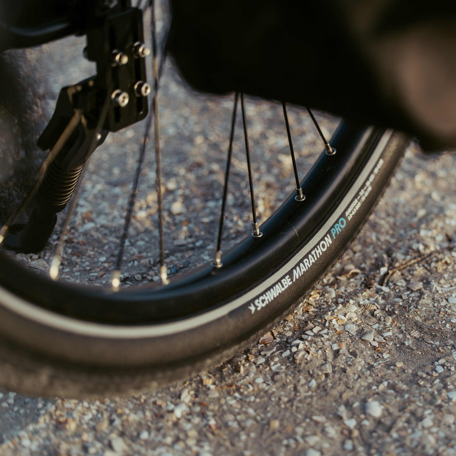 Pneu Schwalbe Marathon Almotion PRO V-Guard 700x28 tubeless pour une conduite durable et fiable