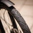 Pneu Schwalbe Marathon Efficiency RaceGuard 700x28 pouces offrant robustesse et faible resistance au roulement