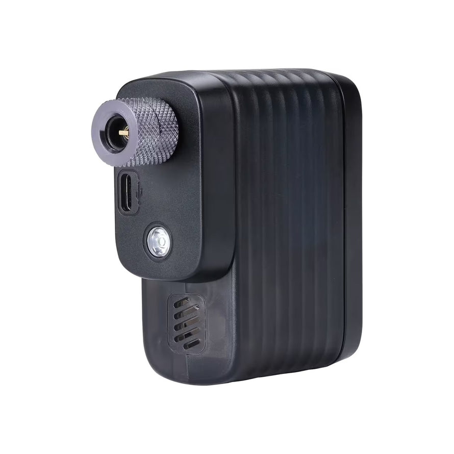 Pompe electrique velo BBB BarBank 8,25 bars compacte avec port USB et lampe LED pour un gonflage rapide et pratique