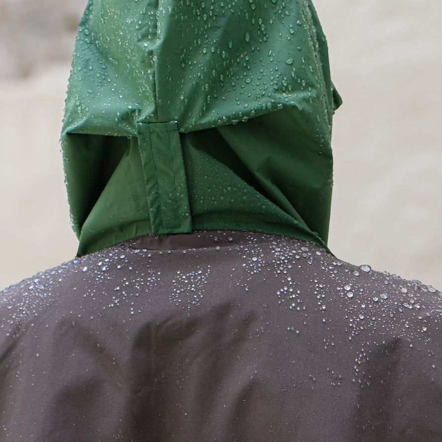 Poncho de pluie court Poule Party adulte Kaki vélo deperlant recyclé urbain ville pratique capuche style 