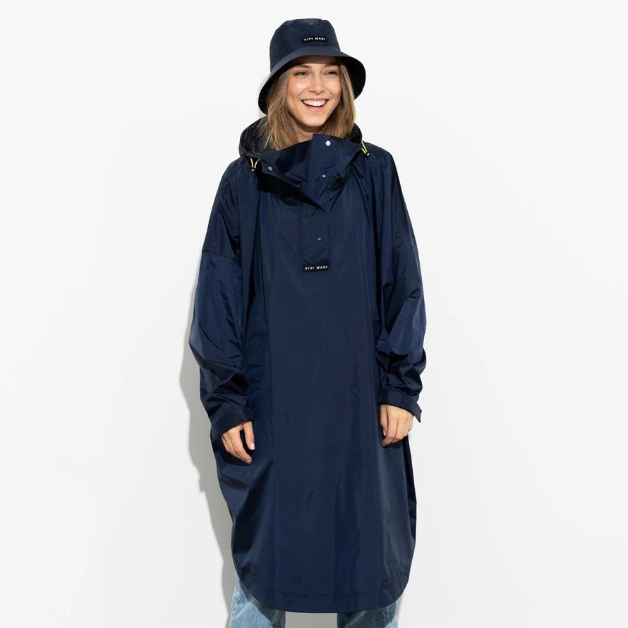 Poncho de pluie vélo Vivi Mari imperméable bleu marine avec capuche, protection optimale pour cyclistes urbains
