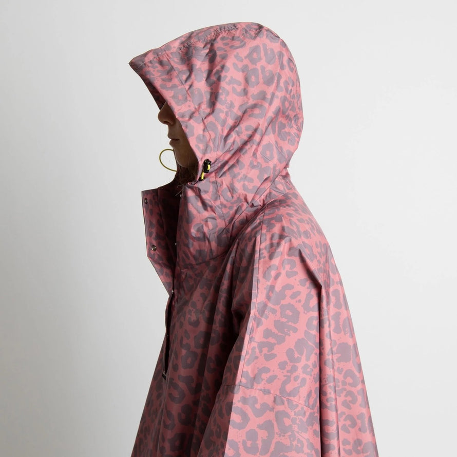 Poncho de pluie vélo Vivi Mari imperméable motif léopard rose avec capuche, protection élégante pour cyclistes urbains
