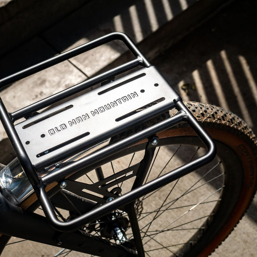 Découvrez le porte-bagages avant Pizza Rack de Old Man Mountain : idéal pour vélo gravel