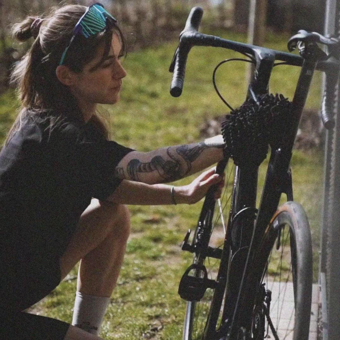 Netoyage du vélo avec le Gant Bike Cleaning Glove de Dynamic
