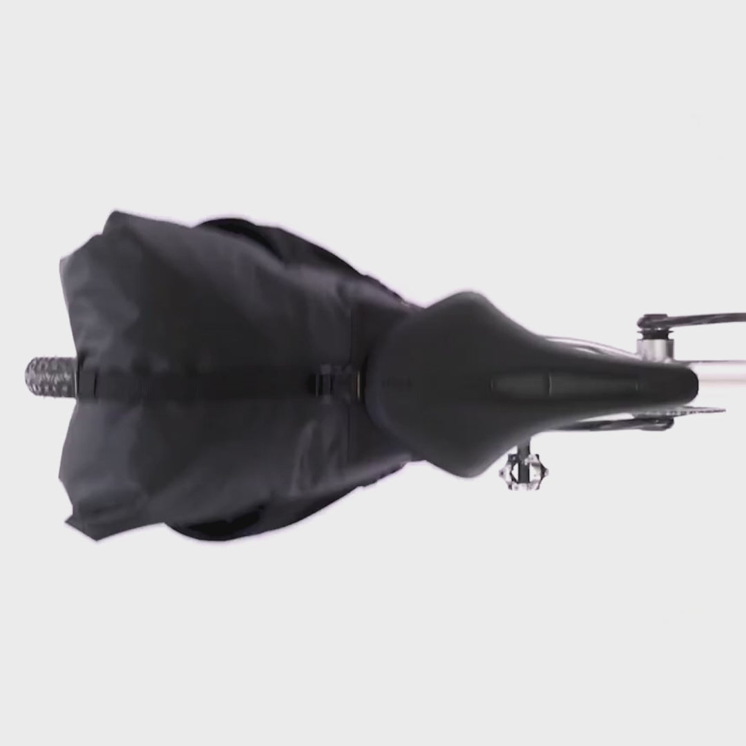 Sacoche Expedition Apidura restant stable sur le vélo en toutes circonstances