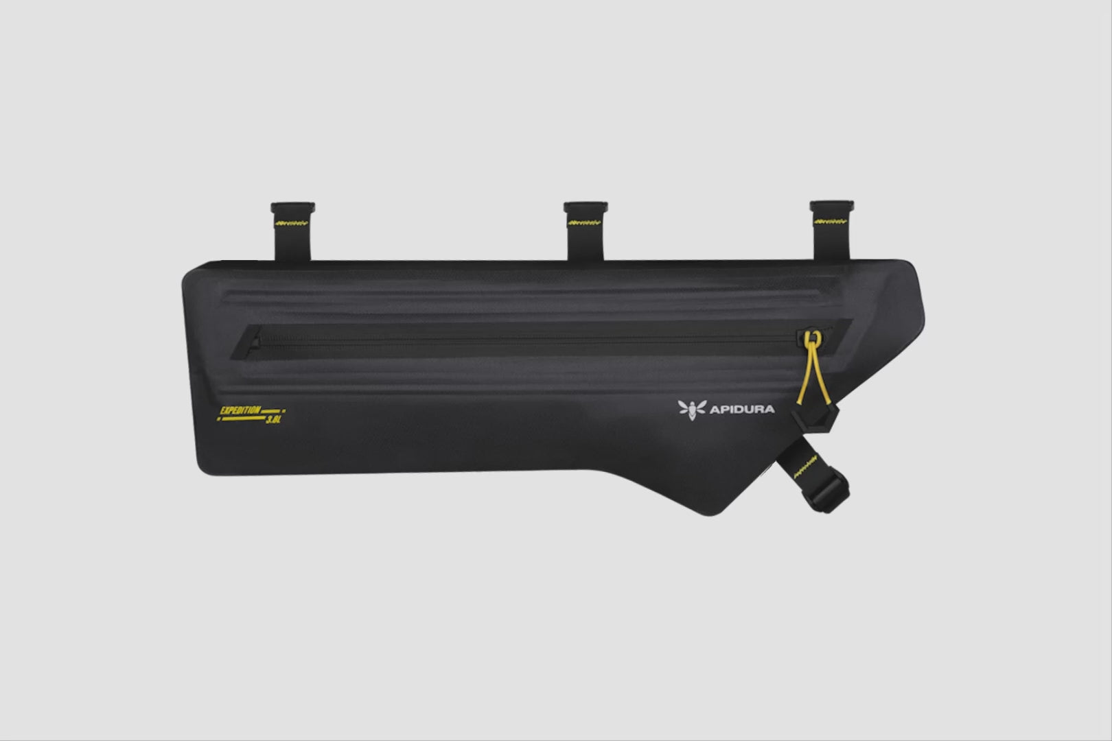 Sacoche de cadre Apidura en utilisation sur route et chemins