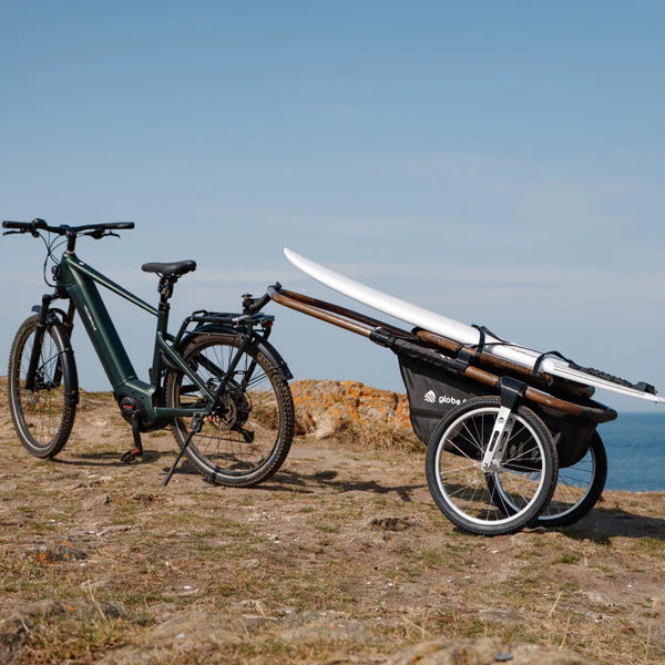 rack pour planche remorque Maïna Globe For You vue de profil avec planche