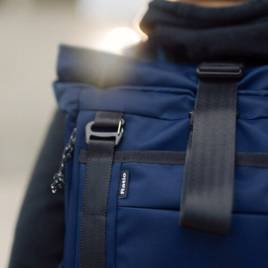 Sac à dos Moon Rise Pro pack Rider 25L de Ratio en bleu avec sangle réglable, idéal pour cyclistes urbains