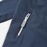 Détail fermeture éclair de la combinaison softshell enfant Reima Mjosa bleu marine, résistante et pratique