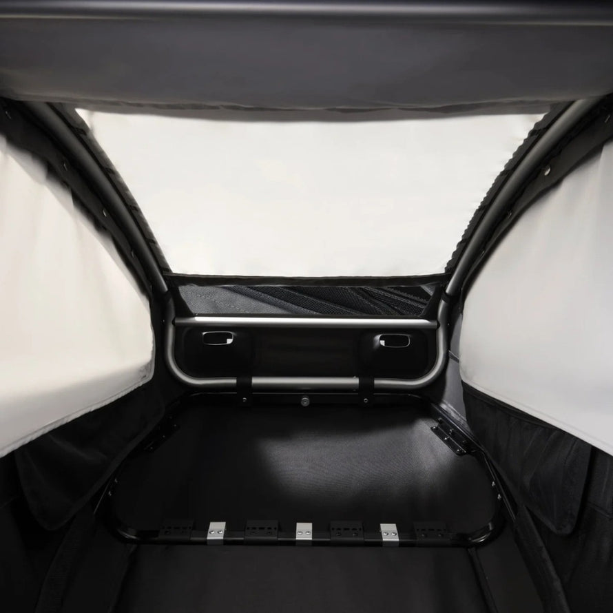 Intérieur spacieux de la remorque vélo modulaire Yuuna Croozer 3 en 1 pour transport cargo sécurisé et polyvalent