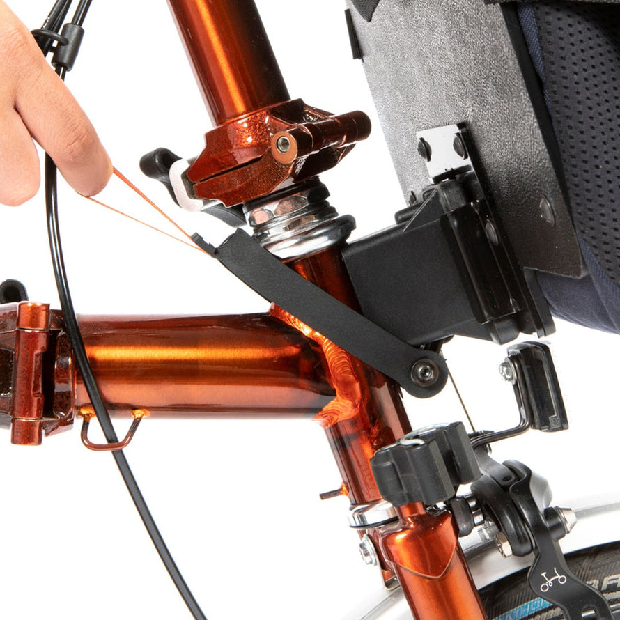 Sangle pull tab Restrap pour déverrouillage facile des bagages avant Brompton sur cadre de vélo