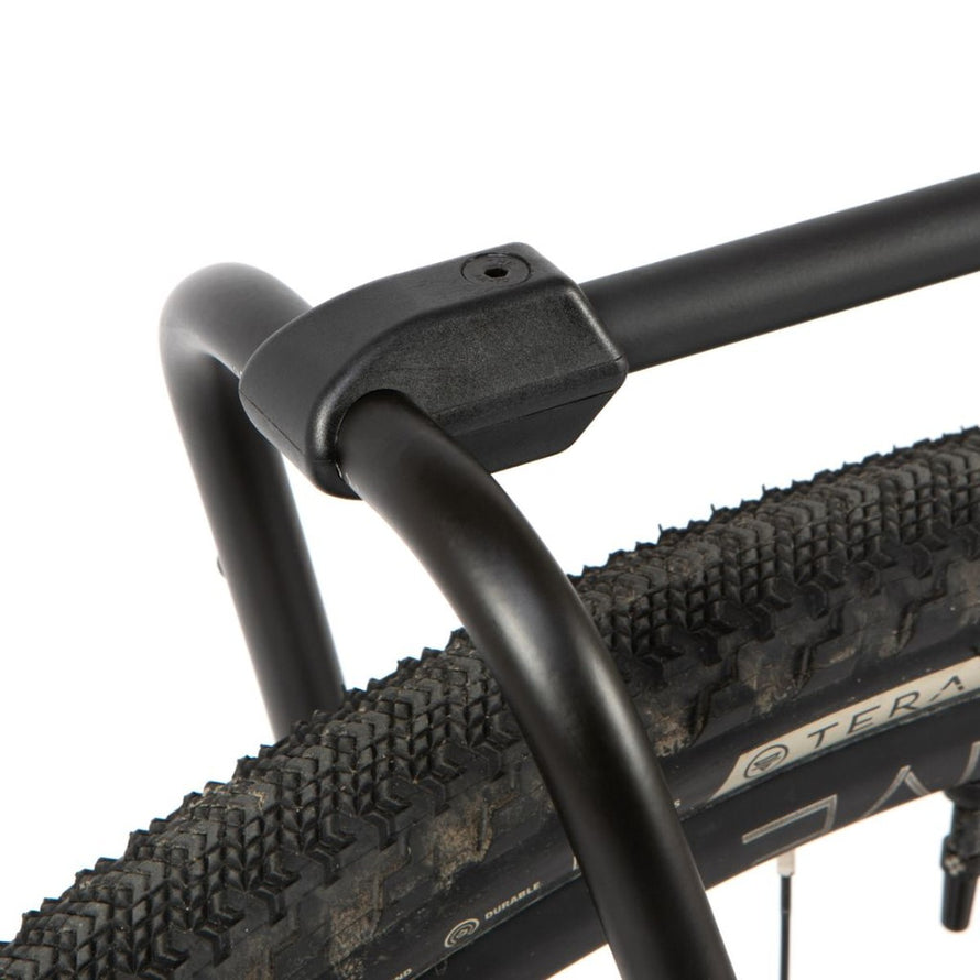 Détail du porte-bagages Restrap Switch Rack noir robuste pour vélo tout-terrain