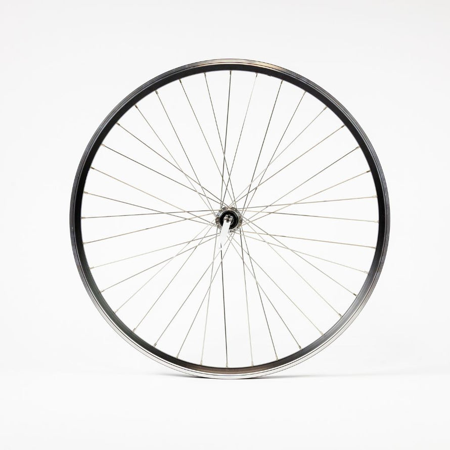 Vue avant de la roue arrière 28 pouces à cassette noire Airline Rodi