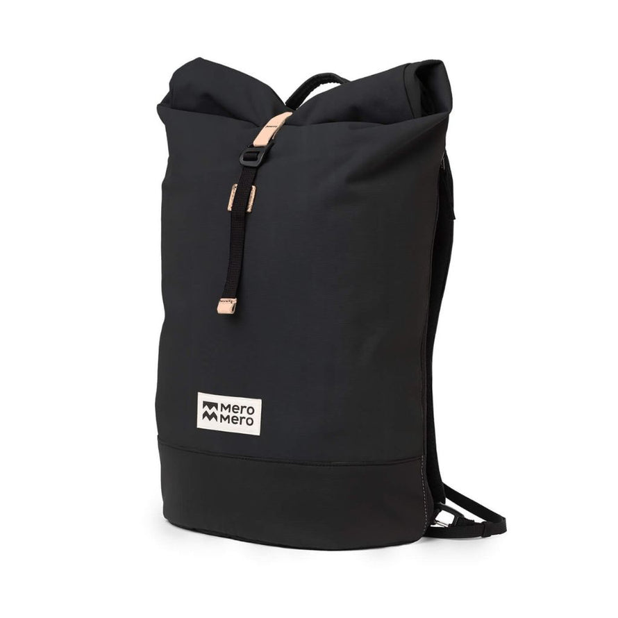 Sac à dos MeroMero Annecy noir anthracite en vue studio, idéal pour le vélotaf et les trajets urbains à vélo