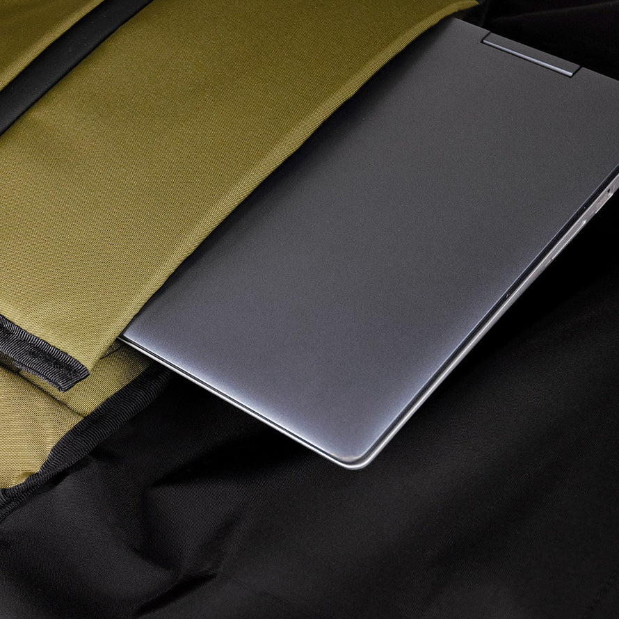 Ratio Moon Rise Pro pack Messenger Rucksack 25L