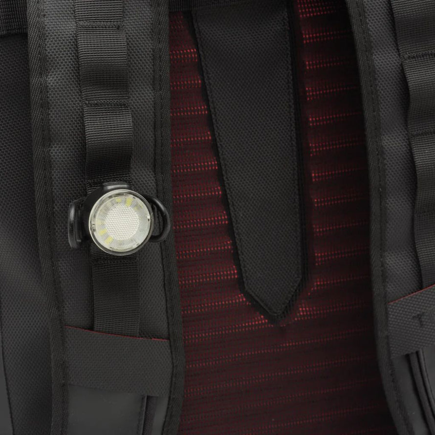 Sac à dos vélo avec supports pour lampe, casque ou antivol TAAC