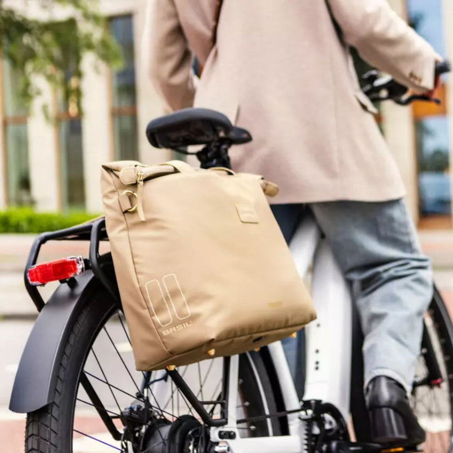 Sacoche vélo de ville type sac à main Basil Manhattan 12L
