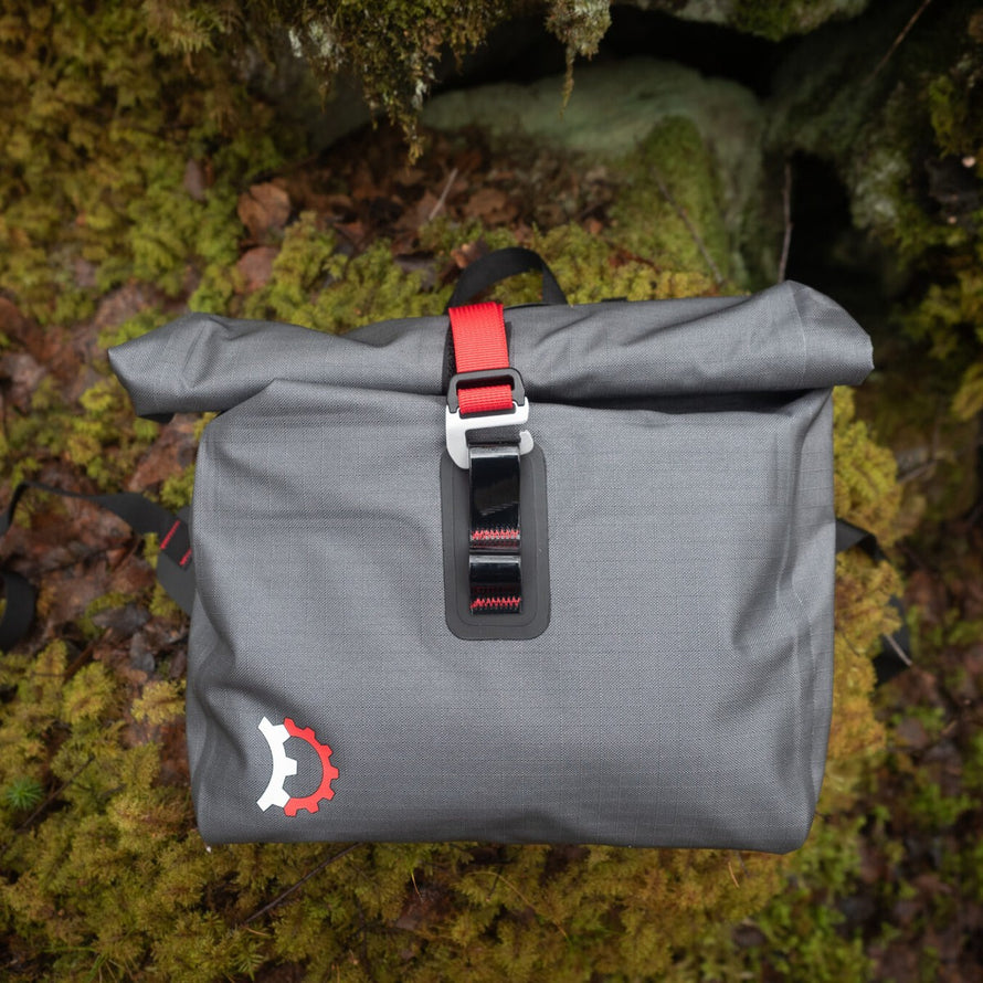 Sac additionnel Revelate Designs Egress compatible sacoche de guidon Sweetroll, robuste et imperméable pour vélo